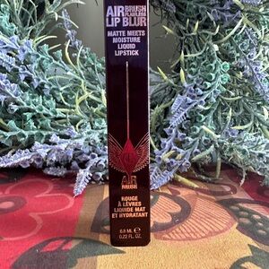 Charlotte Tilbury Pillow Talk Medium Blur Lipstick